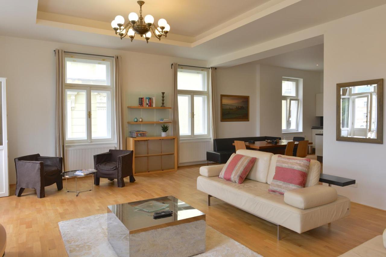 Kolonada Luxury 3 Bedroom Apartment Manes Марианске-Лазне Экстерьер фото